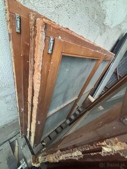 Plastové okná s dreveným rámom 165x165