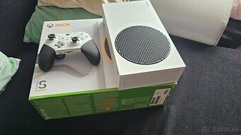 Xbox Series S - 512GB + krabica + špeciálny joypad