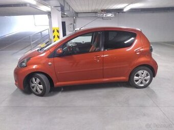 Náhradne diely TOYOTA AYGO 1.0 5 D