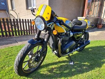 Triumph street cup 900