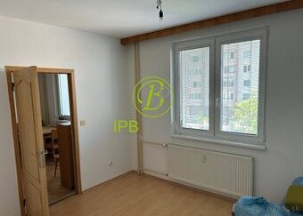 3-izb. byt s loggiou na Janka Jesenského ul. v centre Senca