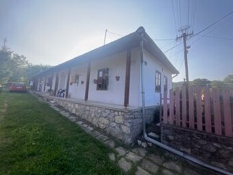 MAĎARSKO - MÁRTONYI - ZREKONŠTRUOVANÝ SEDLIACKY DOM