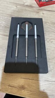 RedDragon Javelin darts