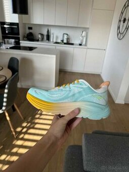 Hoka clifton 10