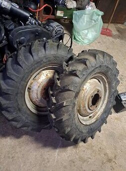 uaz gaz69 traktor koleso