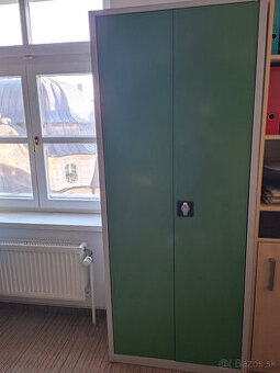 Predám kancelársky nábytok