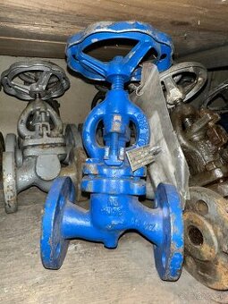 Uzatváracie ventily liatinové prírubové