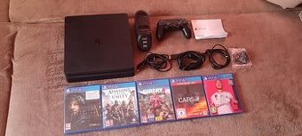 Ps4 slim s hrami a volantom ferrari