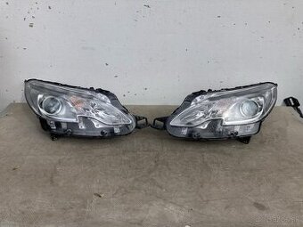PEUGEOT 2008 I 2012- ĽAVÉ PRAVÉ PREDNÉ SVETLO
