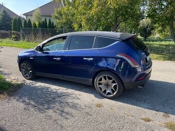 Lancia Delta 1.9 JTD Twinturbo 140kw