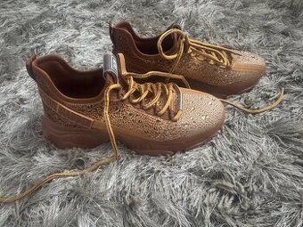 Steve Madden