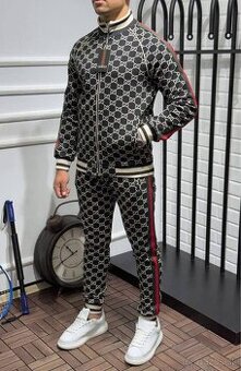 Gucci cierna súprava
