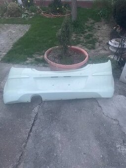 Predám originál zadný nárazník na Opel Corsa D