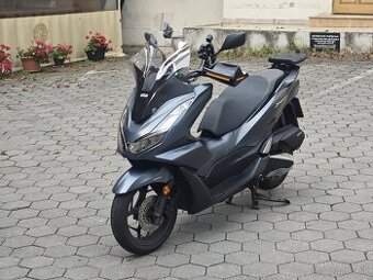 Honda pcx 125 na prenájom