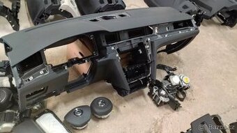 Airbagová sada Volkswagen Passat B8 s originální deskou