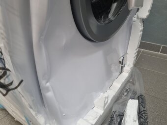 Pracka BEKO WUE6511BC POSKODENA NOVA
