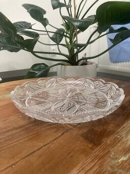 Krištáľový tanier