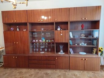 Retro obývacia stena