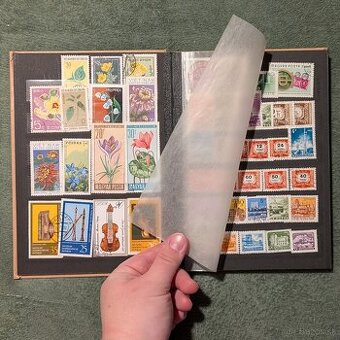 Album zahraničných známok (75ks) - Vietnam, DDR, ZSSR atď.