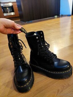 Dr. martens