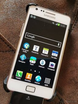 Samsung S4 S3 S2  príslušenstvo: baterky nabíjačky puzdrá