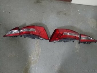 Predám zadné svetlá na Škoda superb 3 combi