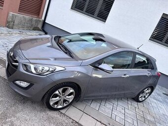Hyundi I30 1,6gdi 99kw r.v.2013 120000km kup na Slovensku