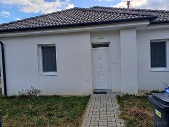 Prenájom bungalov novostavba Rajka Maďarsko