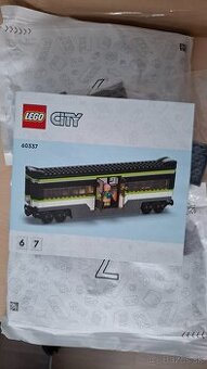 Vagon z lego vlaku 60337