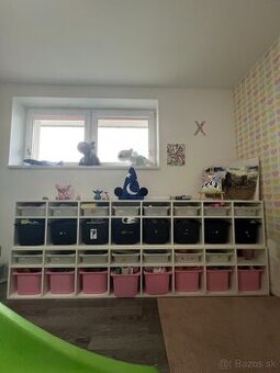 Detský úložný nábytok na hračky