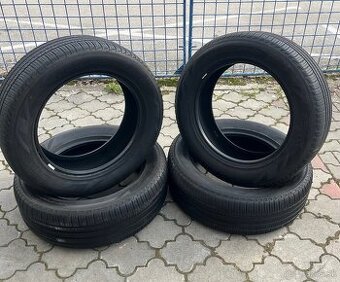 255/60 R20 Celoročne Pirelli SUV