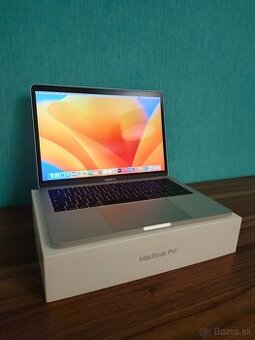 MacBook Pro 2017 | i5 • 8GB • 256GB SSD