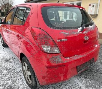 Rozpredam Hyundai i20 facelift 2013 1.25 G4LA