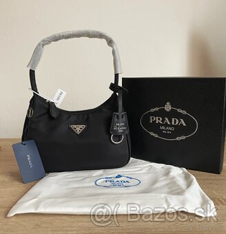 Prada Re-edition 2000 kabelka v darčekovom balení