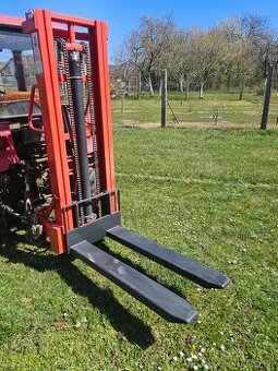 Ručný vysokozdvižný vozík , s  uchytom aj za traktor