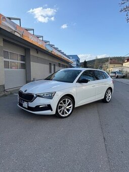 Škoda Scala 1.6 TDI 85kw DSG STYLE CarPlay,Matrix,R18