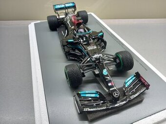 F1 MERCEDES W12 HAMILTON VÍTĚZ GP RUSKA 2021 SPARK 1:18