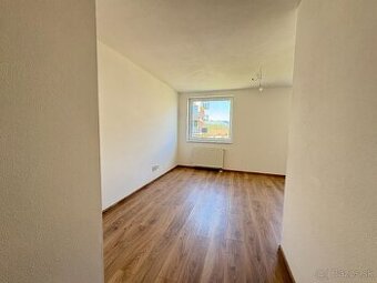 2 izbový byt s balkónom a kobkou
