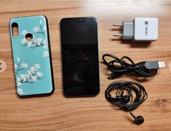 Xiaomi Mi A2 Lite s puzdrom, nabijackou a sluchatkami