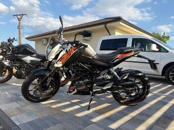 KTM Duke 200