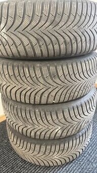 Predam zimne 205/55 R16 + plechove disky