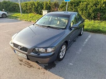 Volvo s60 2.4benzín 2003r.v. manuál