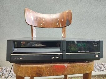 VHS video TESLA AVEX VM6570
