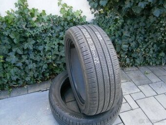 Predám 2x celoročné pneu Pirelli 235/50 R20 104WXL