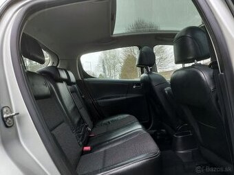 Peugeot 207 1.6 THP - 110 kW(150 koní), ťažné, strešné okno