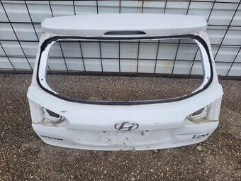 Hyundai i20 kufrove dvere 2018