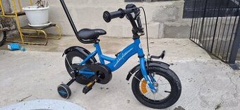 Detsky bicykel s kolieskami a drzadlom