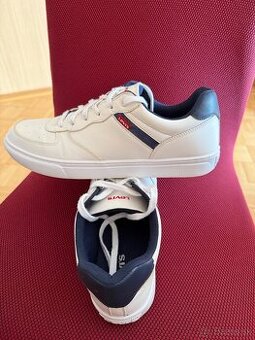 Predam LEVIS Tenisky EU - 44,UK - 10, US - 11