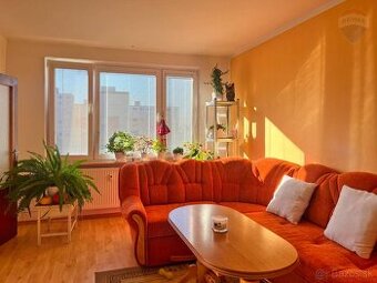 PREDAJ veľkometrážny 3- izb. byt sídlisko SEVER Prievidza - 1