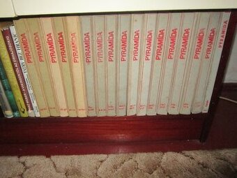 Darujem vsetky čísla časopisu Pyramída.